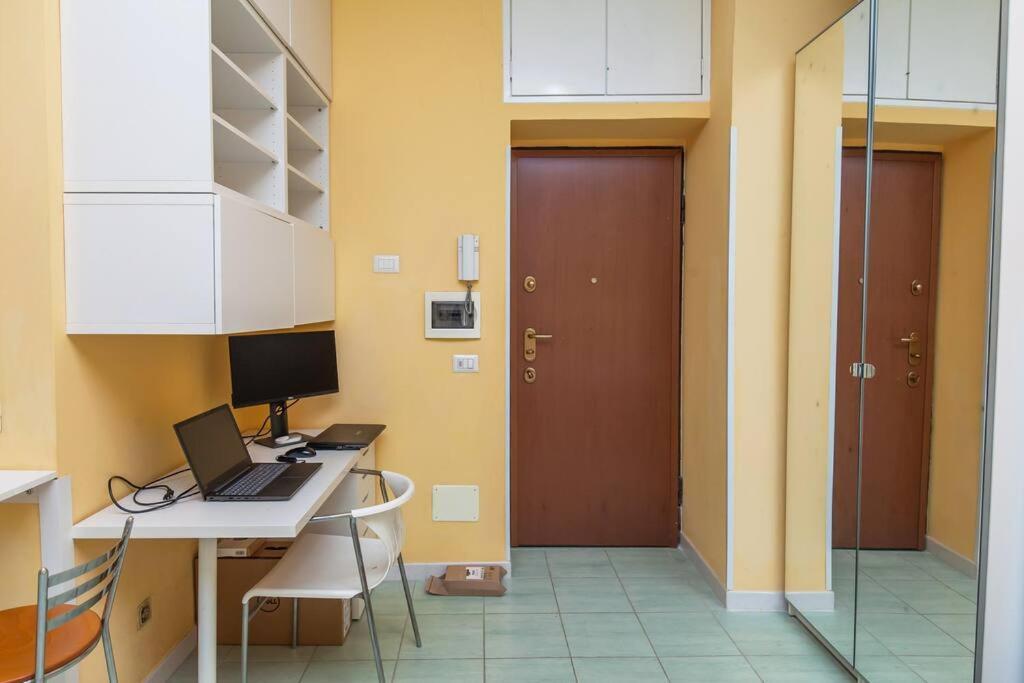 Monolocale Vicino Alla Nuova Mm5 Milan Luaran gambar
